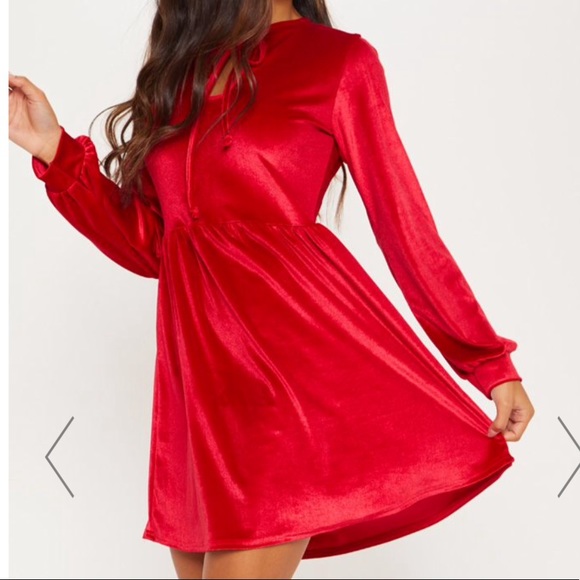 🆕Red Velvet tie neck skater dress - Picture 4 of 5